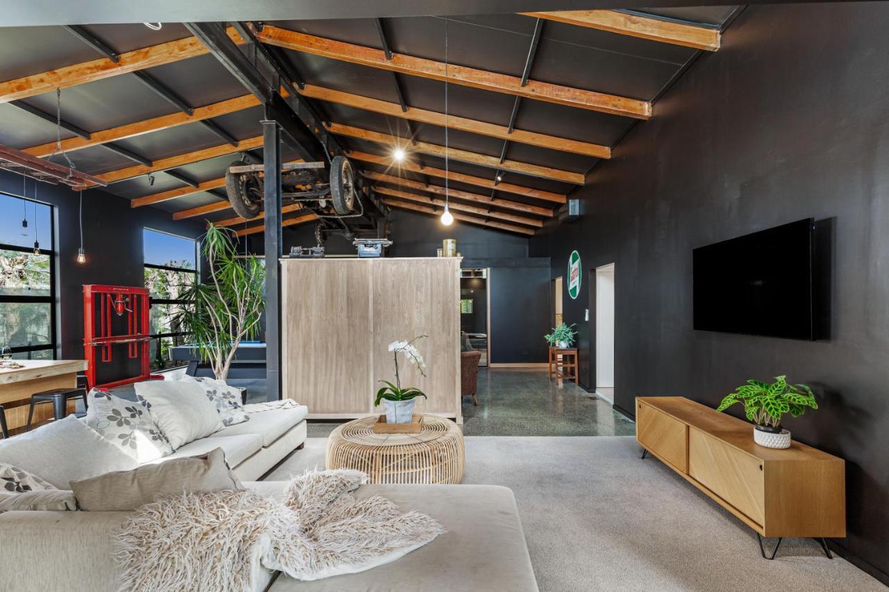 The Black Barn Auckland Exteriör bild